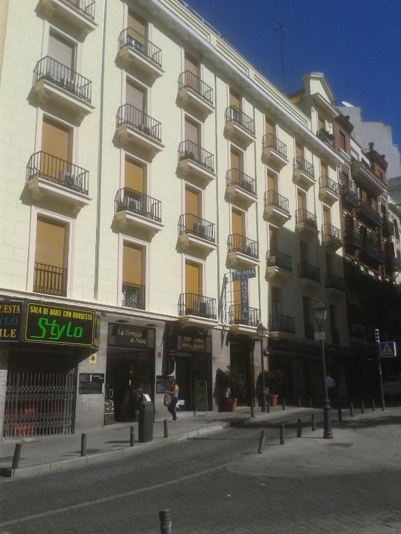 Hostal Triana Madrid Dış mekan fotoğraf